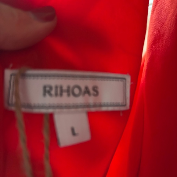 New red Dress - Picture 3 of 4